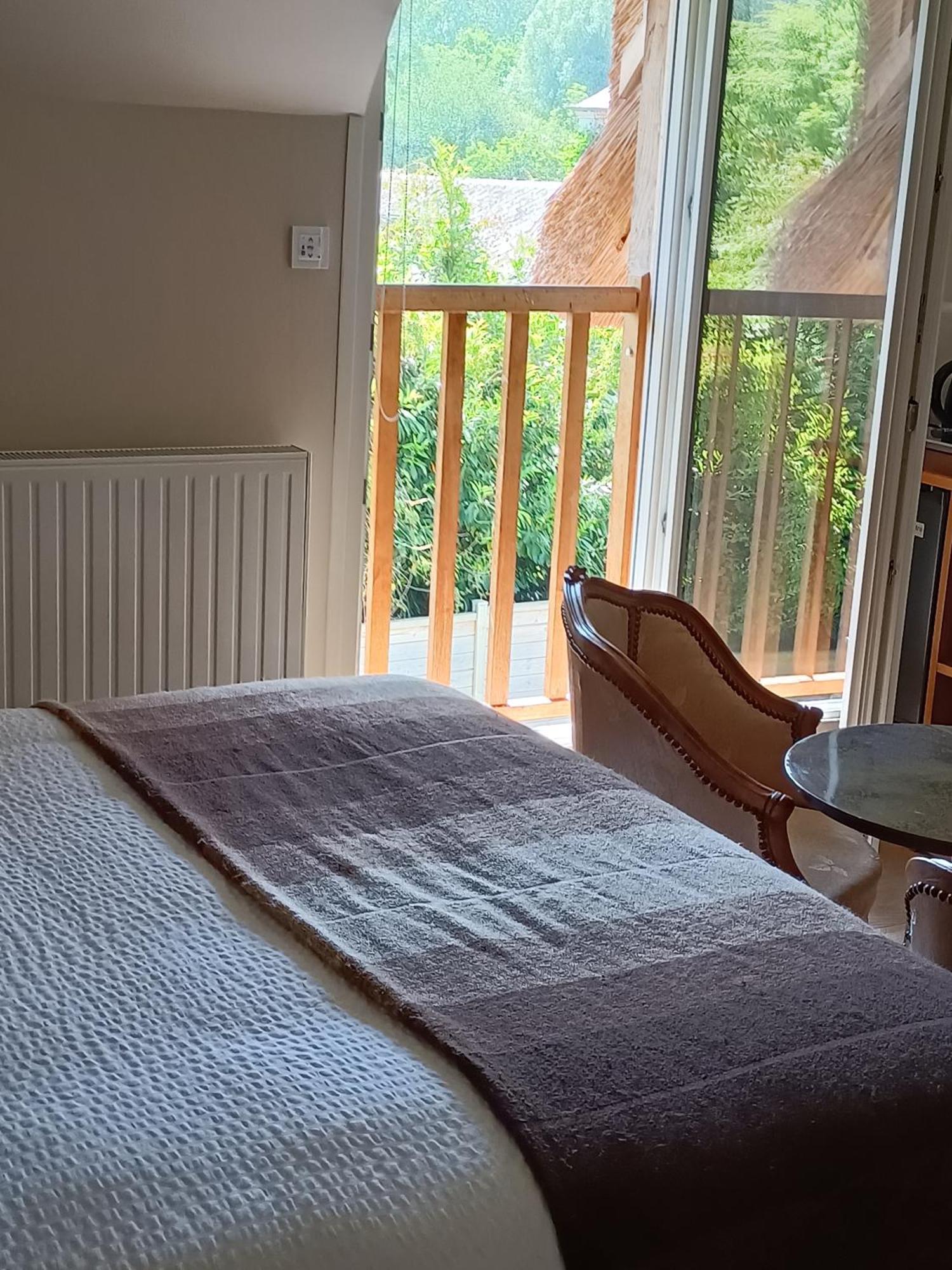 Auberge Du Vieux Tour Le Manoir Canapville  エクステリア 写真